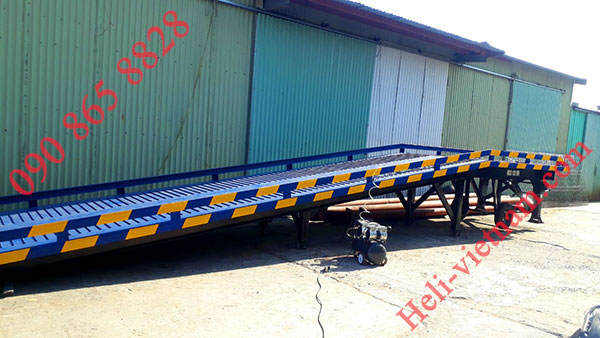 Cau Dan Xe Nang Len Container 12m