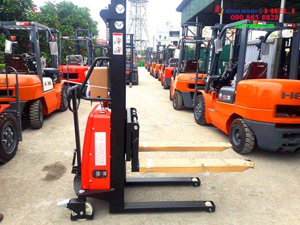 Xe Nâng điện Mini Bán Tự động