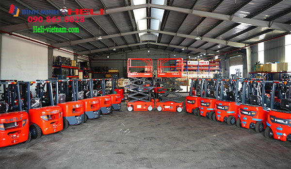Kho Xe Nâng Tay điện ở Hưng Yên