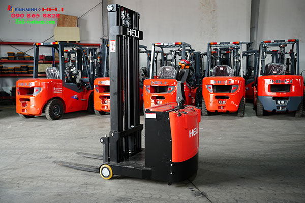 Xe Nâng Tay điện Dắt Lái Tại Hưng Yên
