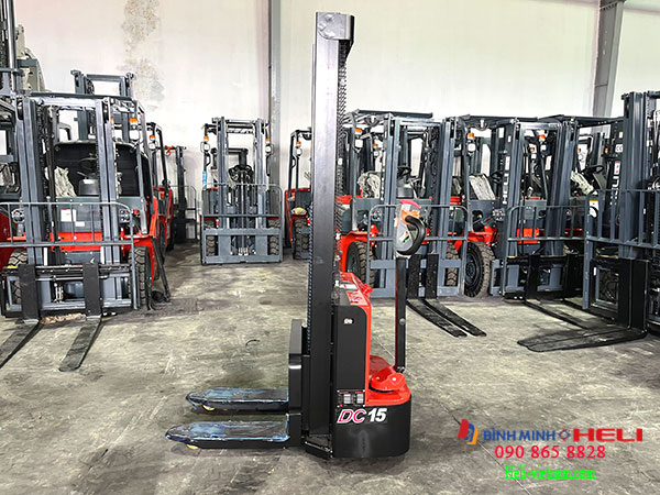 Xe Nâng Tay Cao Chạy điện Dắt Lái ở Bắc Ninh