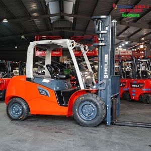 XE NÂNG HELI 5 TẤN