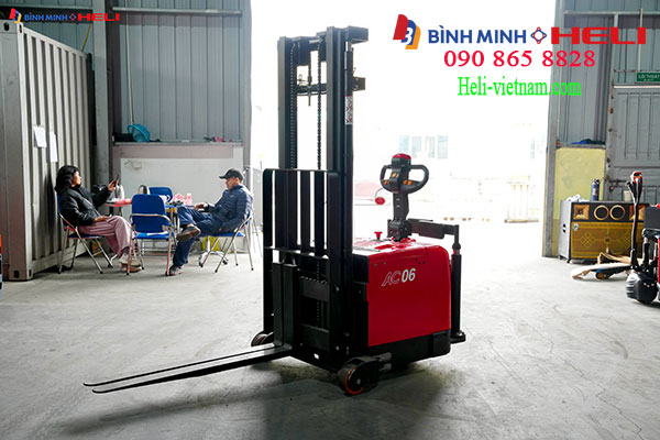 Xe Nâng Tay Cao Chạy điện Cpd06
