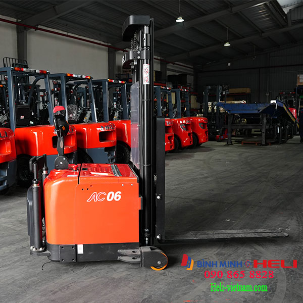 Xe Nâng Tay điện 600 Kg Xe Nâng Tay điện 600 Kg