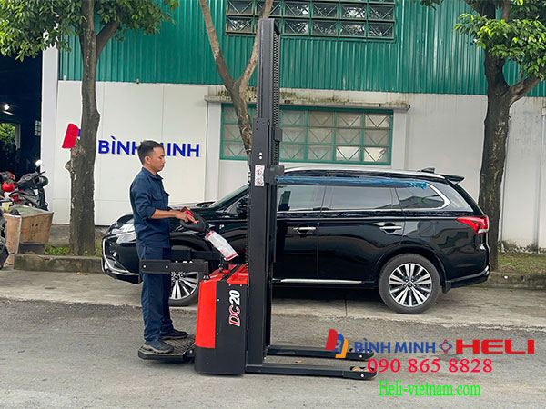 Xe Nâng Tay Cao 2 Tấn CDD20-TF