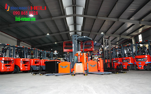 Kho Xe Nâng điện Dắt Lái 3 Tấn