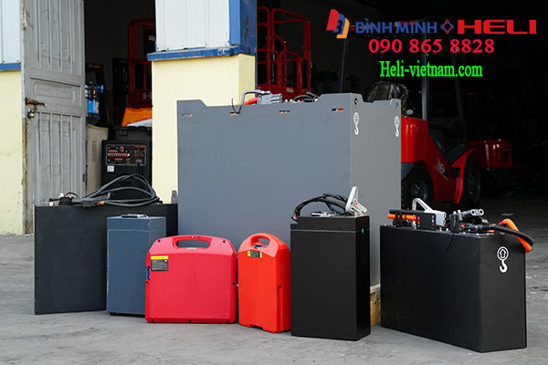 Pin Lithium Ion Trên Xe Nâng Tay điện Heli 1
