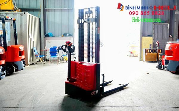 Xe Nâng Tay Cao Dắt Lái ở đồng Nai