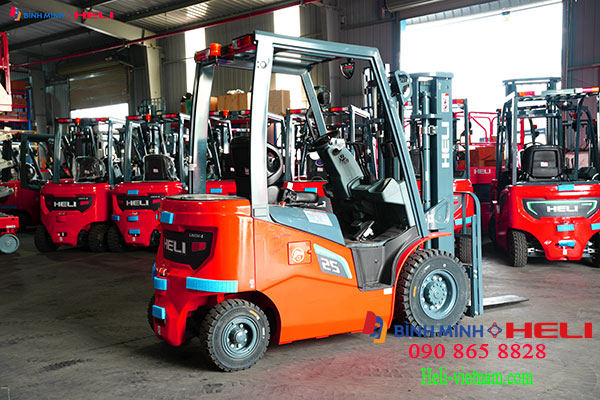 Chi Phí Xe Nâng điện Heli