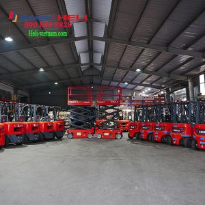 Nên Dùng Xe Nang Dầu Hay Xe Nâng Điện