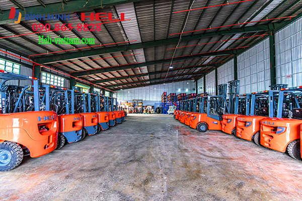 Kho Xe N&acirc;ng Heli 2.5 Tấn