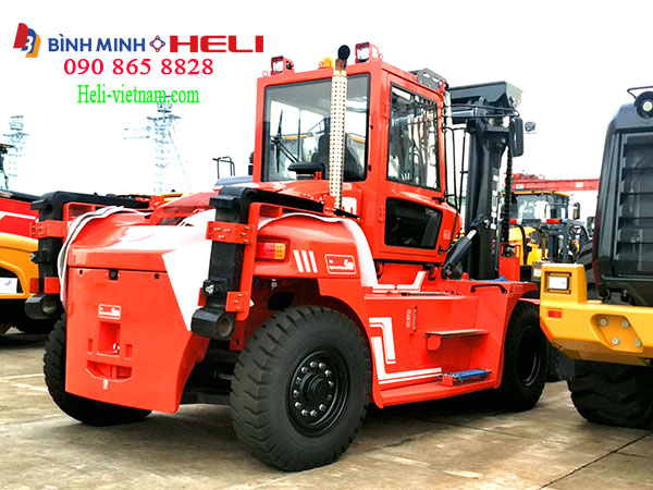 Xe Nâng 15 Tấn động Cơ Cummins