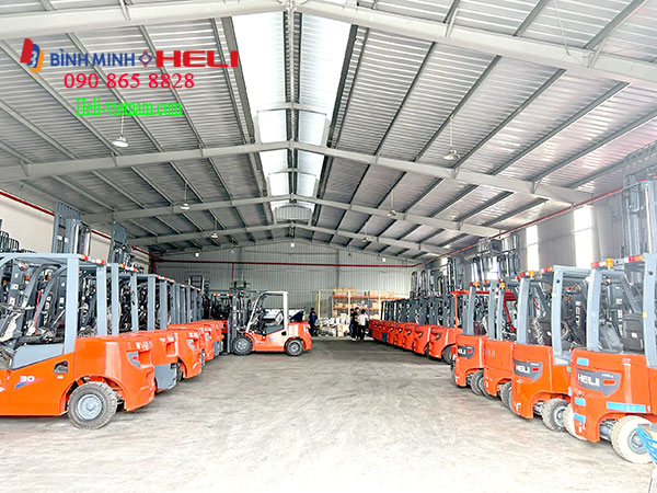 Kho Xe N&acirc;ng 10 Tấn Chui Cont