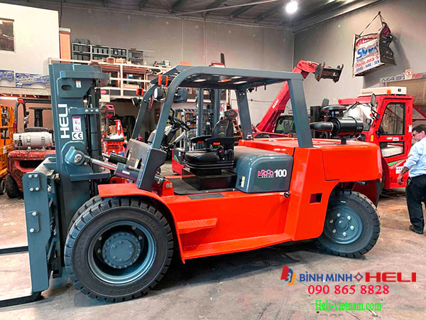 Xe N&acirc;ng H&agrave;ng 10 Tấn Chui Container