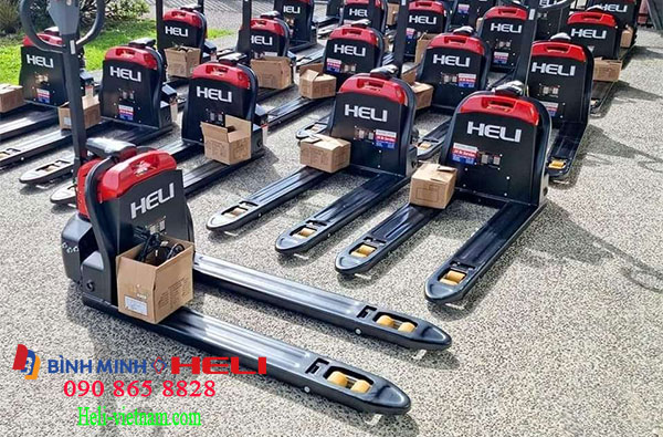 Bàn Giao Xe Nâng Tay CBD20J-LI-S Cho Khách Hàng