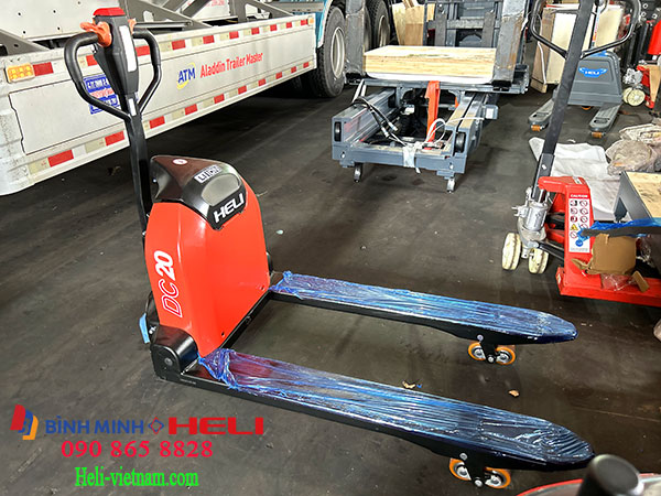 Xe N&acirc;ng Tay điện Heli Cbd20j-Li3