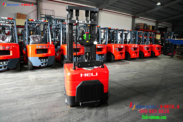 Bàn đứng Lái Xe Nâng điện CDD20-950