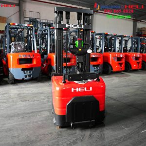 Xe Nang CDD20 D930 Có Bàn Đứng Lái