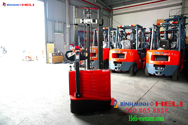 Xe N&acirc;ng điện Dắt L&aacute;i 1.5 Tấn Cdd15j