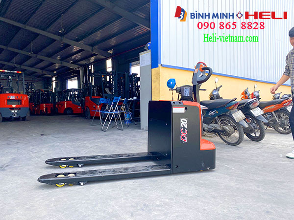 Xe N&acirc;ng điện Heli Mini Cbd20j