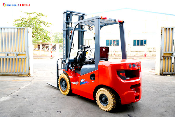 Xe Nâng Heli Cpcd25 M1k2