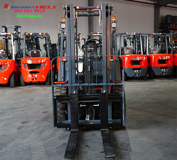 Xe Nâng CPCD30-Q22K2 Khung ZM300